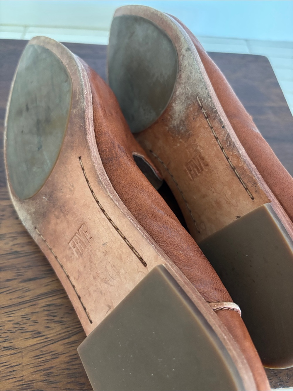 Frye Brown Pointed Toe Slip-On Flats 9M - Picture 5 of 7
